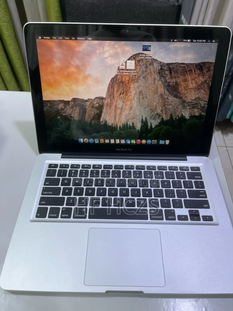 New Laptop Apple MacBook 2012 4GB Intel Core i5 HDD 250GB